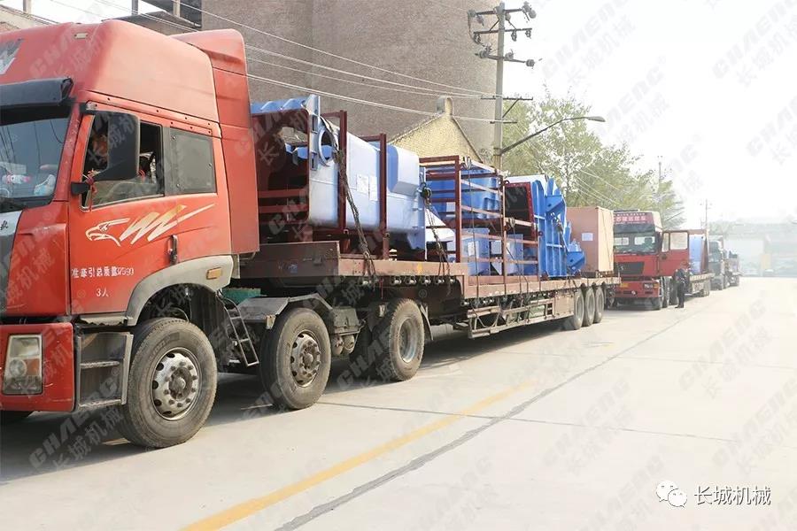 立磨機(jī)發(fā)貨