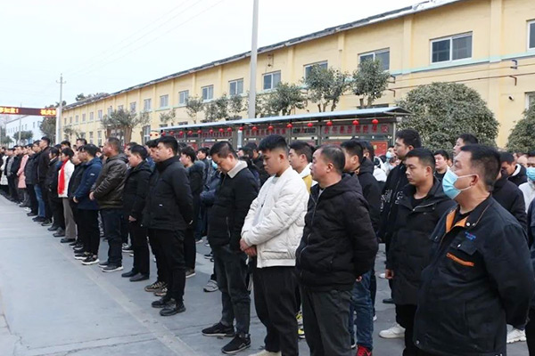 開(kāi)工現(xiàn)場(chǎng) 開(kāi)工現(xiàn)場(chǎng)