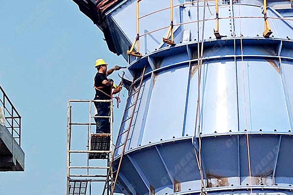 山東年產(chǎn)30萬(wàn)噸礦粉線項(xiàng)目安裝現(xiàn)場(chǎng) 山東年產(chǎn)30萬(wàn)噸礦粉線項(xiàng)目安裝現(xiàn)場(chǎng)