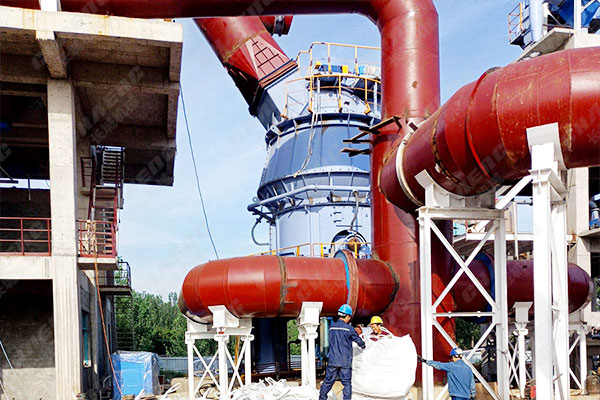 山東年產(chǎn)30萬(wàn)噸礦粉線項(xiàng)目安裝現(xiàn)場(chǎng) 山東年產(chǎn)30萬(wàn)噸礦粉線項(xiàng)目安裝現(xiàn)場(chǎng)