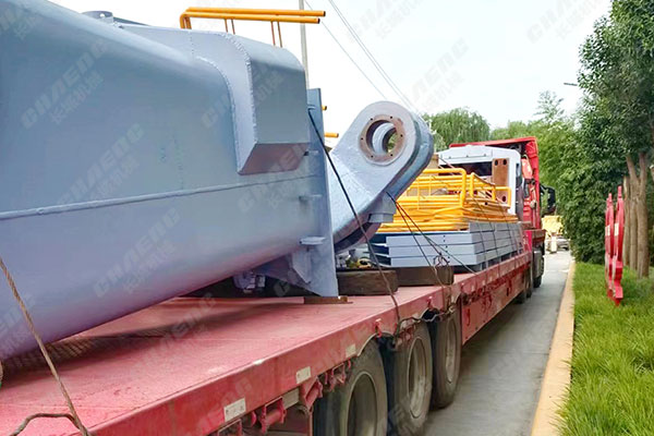 山東年產(chǎn)30萬噸礦粉線上殼體、搖臂發(fā)貨